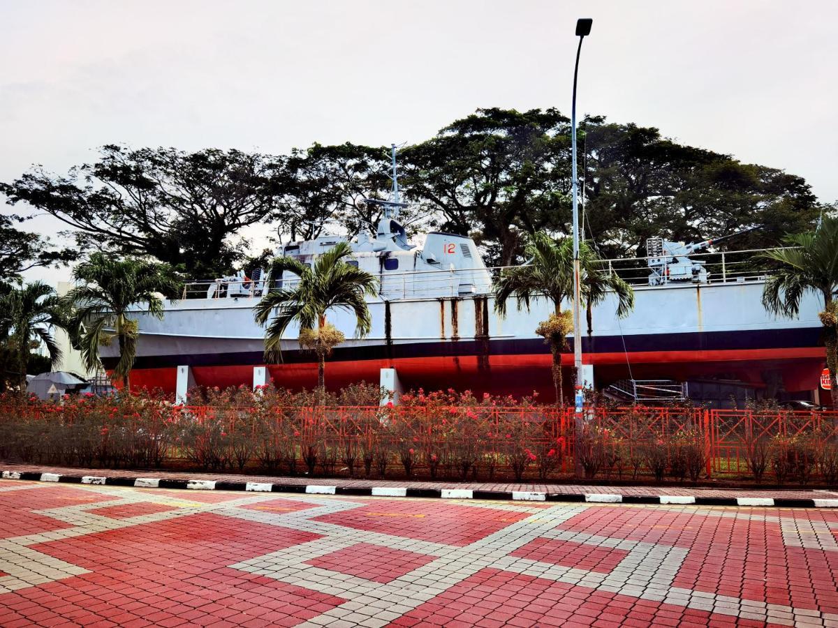 Bandar Melaka Family Bungalow Private Pool Bbq Wifi Netflix Экстерьер фото